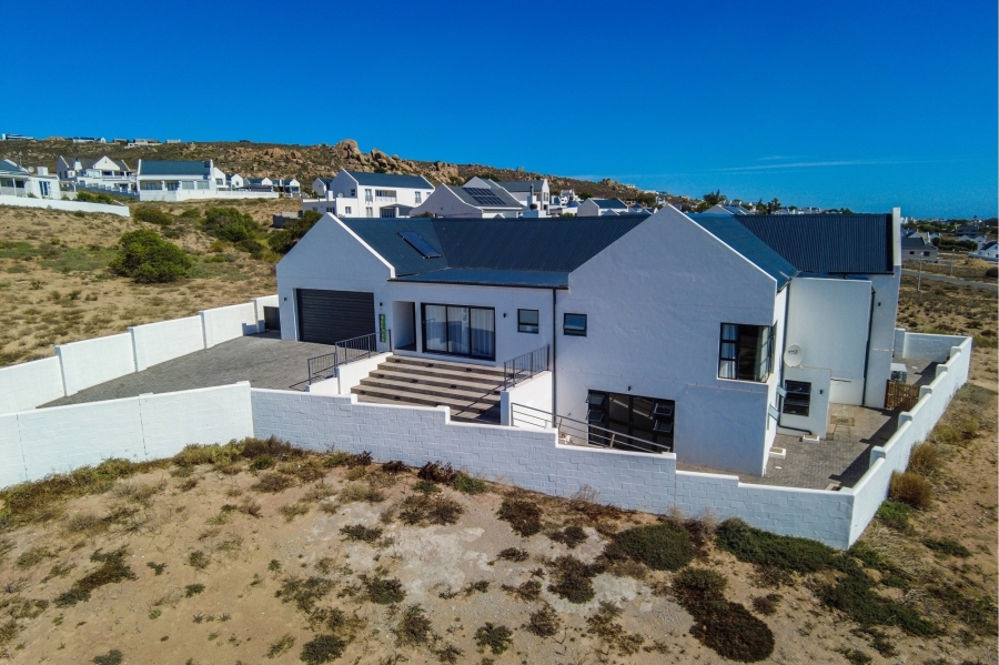 5 Bedroom Property for Sale in Da Gama Bay Western Cape